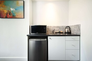 comfort hotel east melbourne