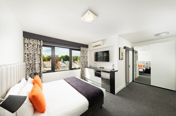 comfort hotel east melbourne