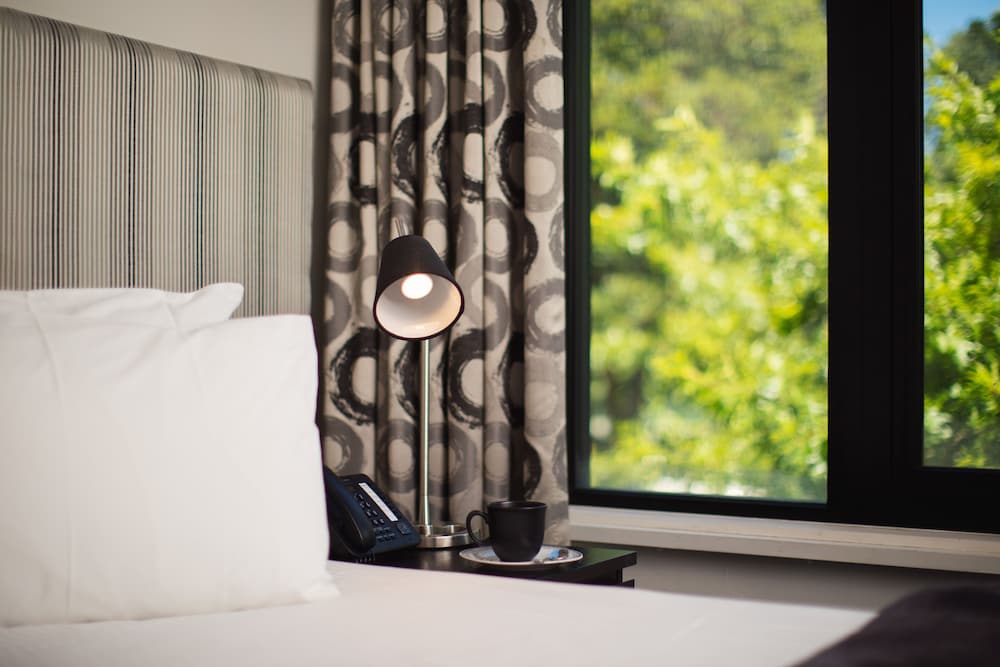 comfort hotel east melbourne