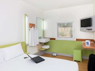 ibis budget dandenong