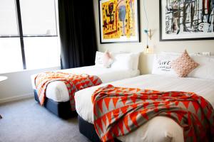 The Larwill Studio Melbourne - Art Series,Melbourne>>Carlton,4 star