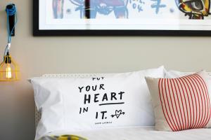 The Larwill Studio Melbourne - Art Series,Melbourne>>Carlton,4 star