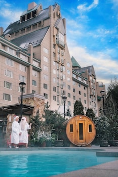fairmont chateau whistler