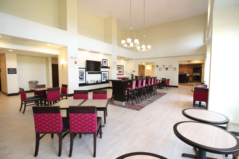 hampton inn and suites sandusky milan