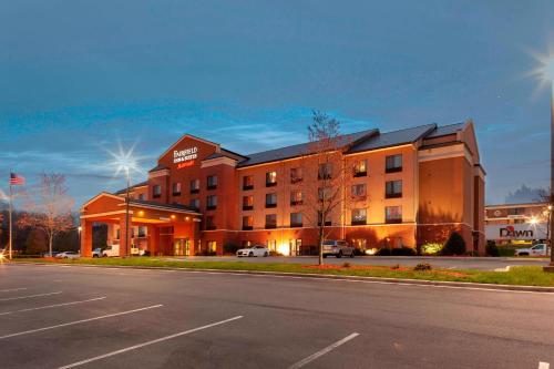fairfield inn and suites by marriott charlotte matthews