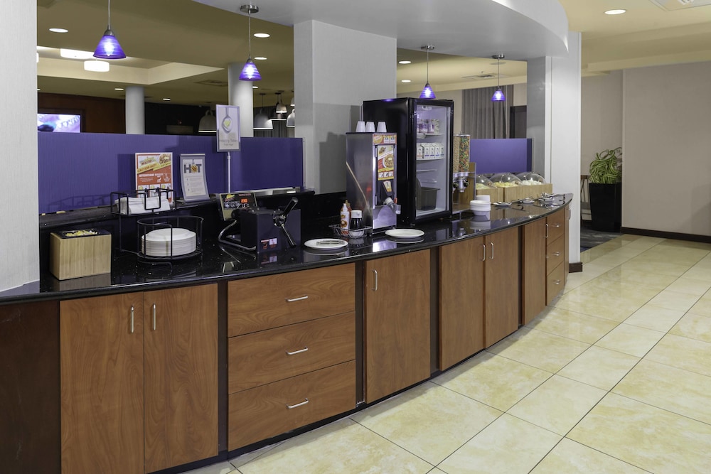 fairfield inn and suites by marriott charlotte matthews