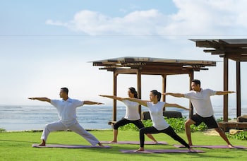 the ritz carlton bali