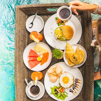 senetan villas and spa resort