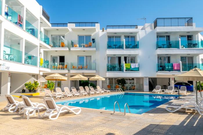 a maos hotel apartments