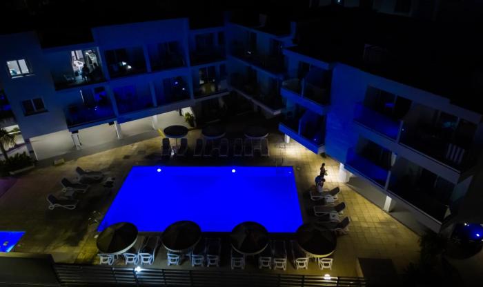 a maos hotel apartments