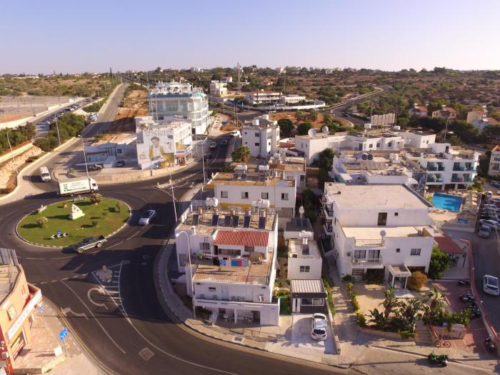 a maos hotel apartments