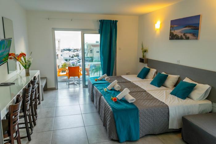 a maos hotel apartments