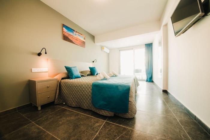 a maos hotel apartments