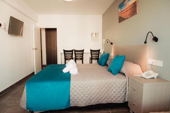 a maos hotel apartments