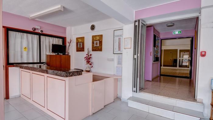 a maos hotel apartments