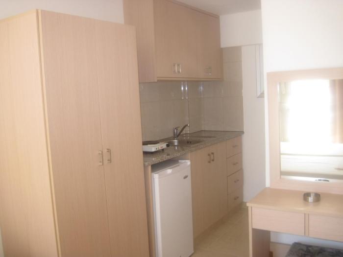 a maos hotel apartments