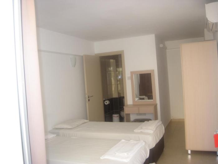 a maos hotel apartments