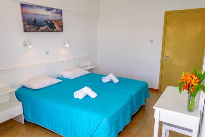 a maos hotel apartments
