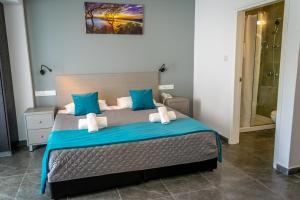 A. Maos Hotel Apartments,Larnaca>>Ayia Napa,3 star