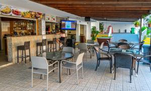 A. Maos Hotel Apartments,Larnaca>>Ayia Napa,3 star