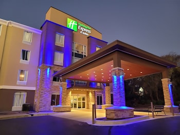 holiday inn express and suites starkville by ihg