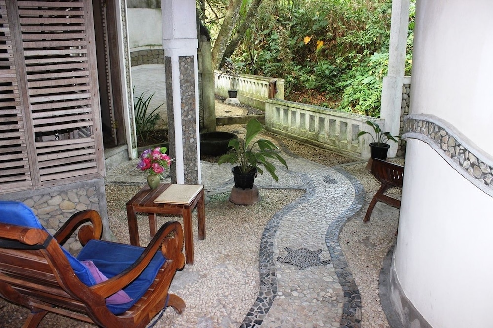 nefatari exclusive villas