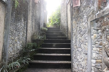 nefatari exclusive villas