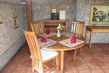 nefatari exclusive villas