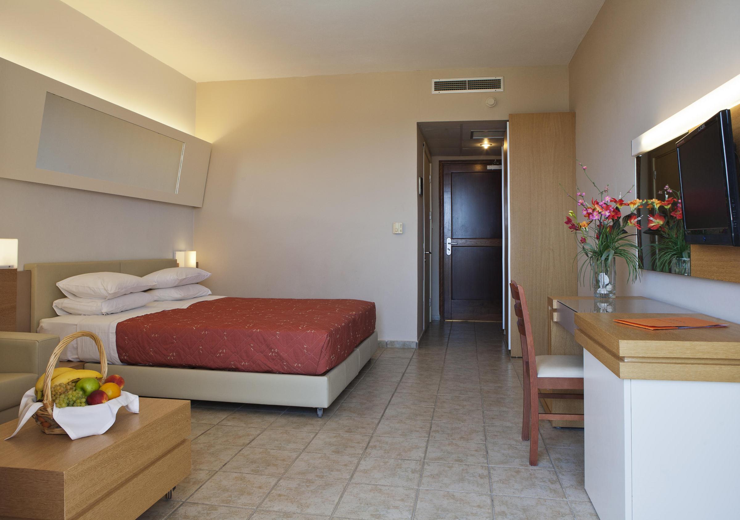 sovereign beach hotel all inclusive