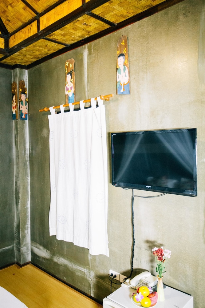 buri gallery house and resort