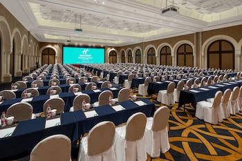 holiday inn airport guangzhou by ihg