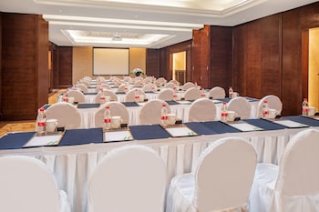 holiday inn airport guangzhou by ihg