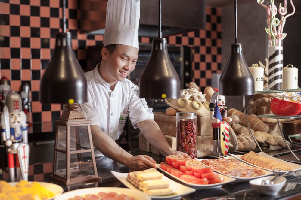 holiday inn airport guangzhou by ihg