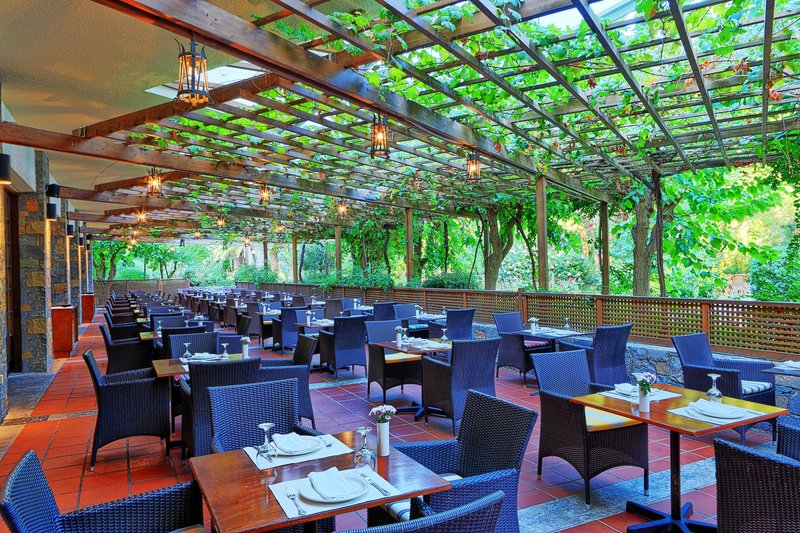 apollonia resort and spa