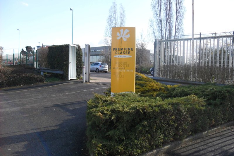 premiere classe saint ouen laumone