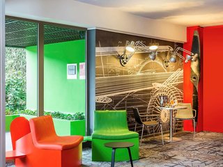 ibis styles paris velizy