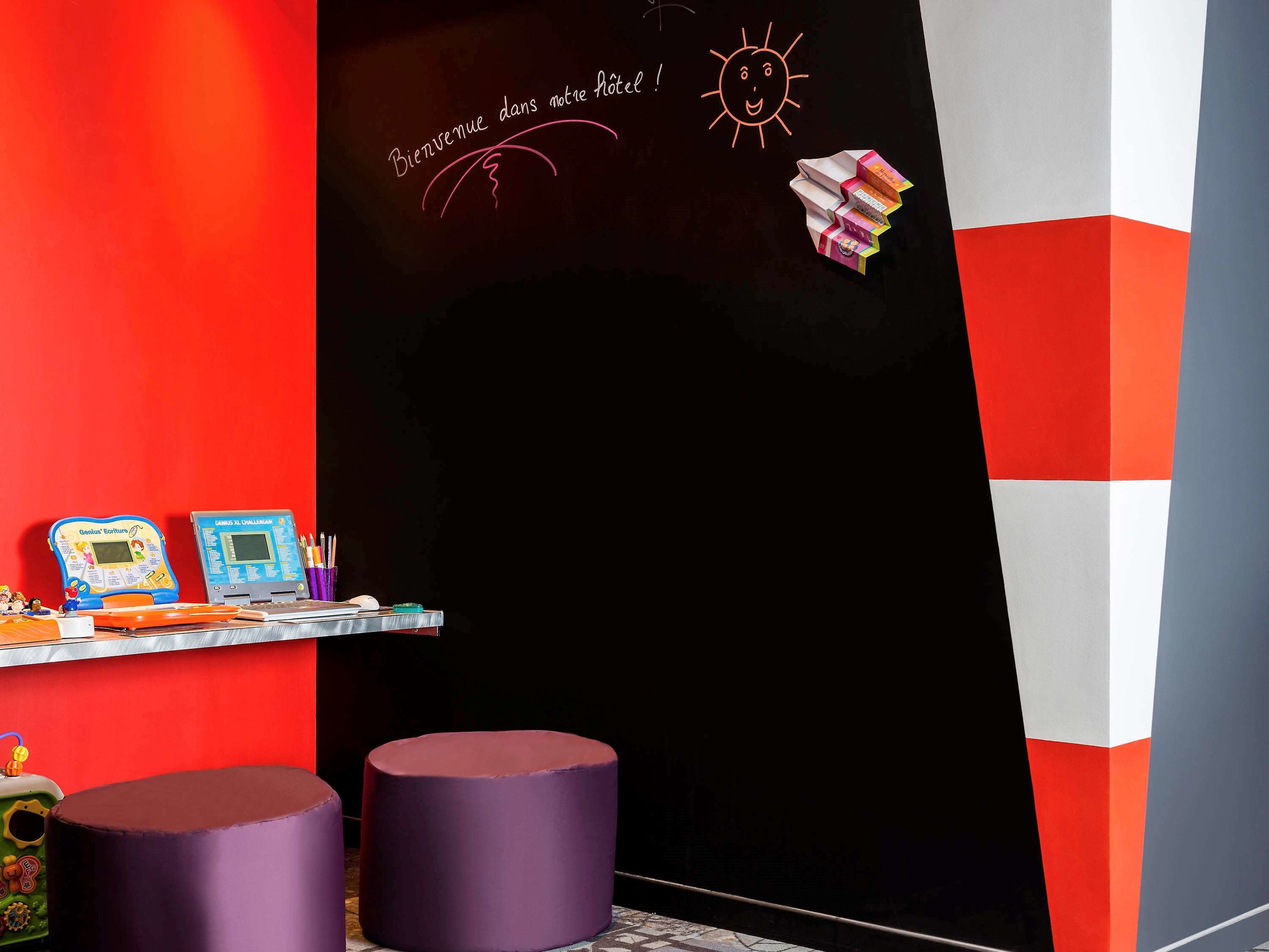 ibis styles paris velizy