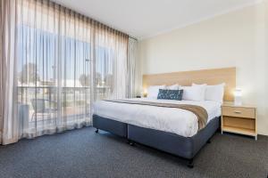 perth ascot central apartment hotel