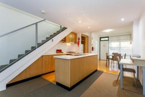 perth ascot central apartment hotel