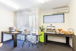 perth ascot central apartment hotel