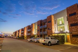 Perth Ascot Central Apartment Hotel,Near Ascot Racecourse,5 star