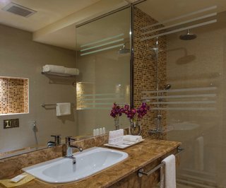 radisson blu dhahran