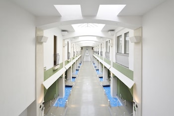 spa resort hawaiians vir port