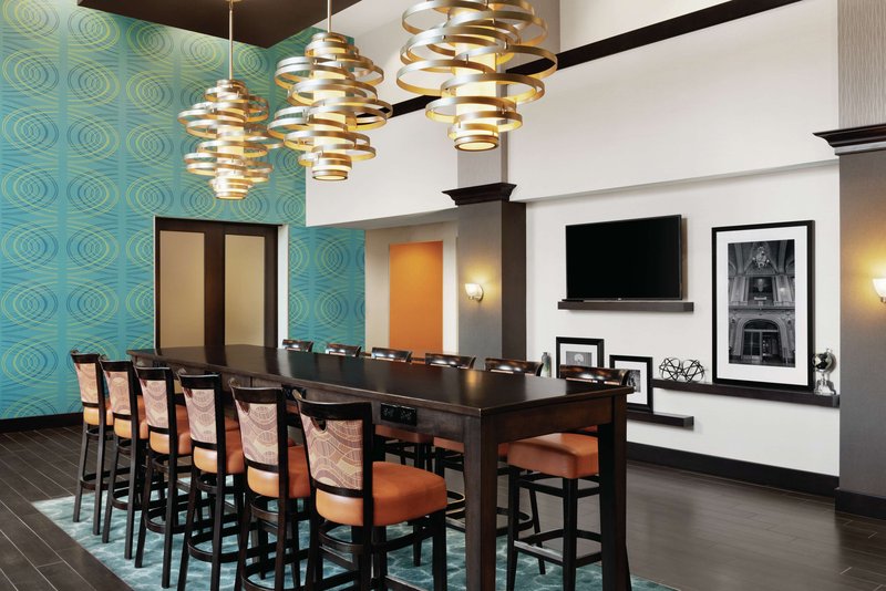 hampton inn and suites mishawaka south bend at heritage square