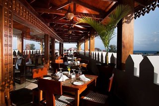 spice tree by turaco