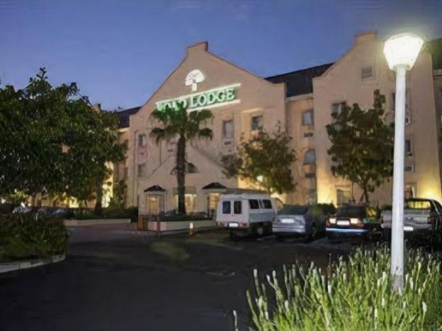 road lodge cape town international airport
