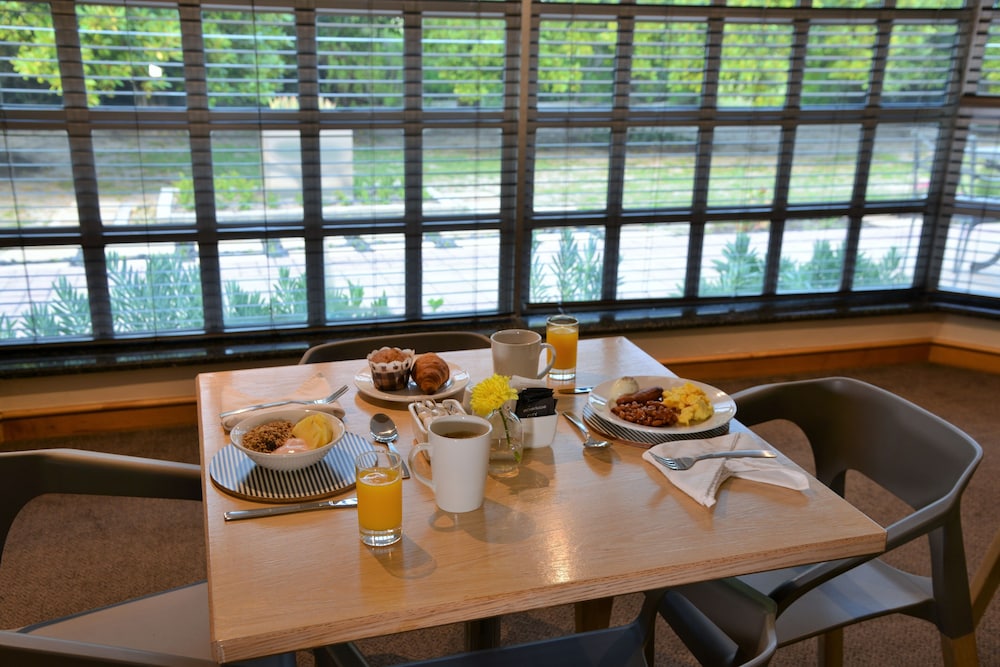 road lodge cape town international airport