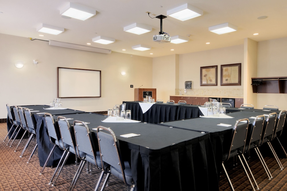 coast weyburn hotel