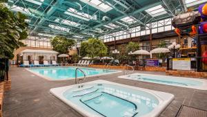Best Western Plus Cairn Croft Hotel,Niagara Falls>>Lundy's Lane,3 star