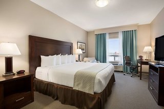 Ramada By Wyndham Emerald Park/Regina East,Emerald Park>>Edenwold,3 star